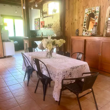 La Petite Echappee * Chennegy